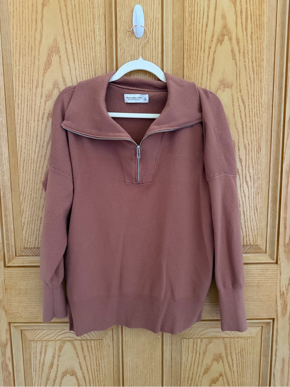 Abercrombie & Fitch Women's small burnt orange Half-Zip Pullover Sweater
